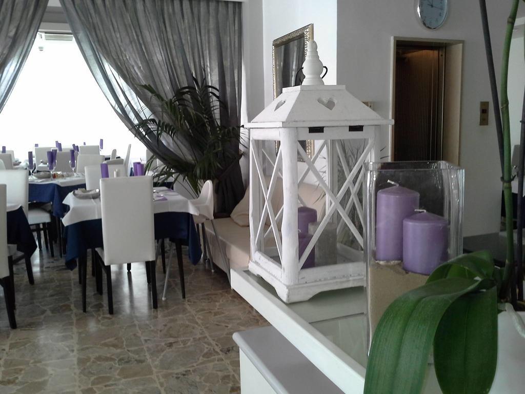 Hotel Ermeti B&B Brunch Ричоне Екстериор снимка